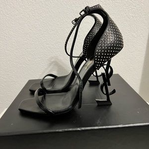 Saint Laurent heels